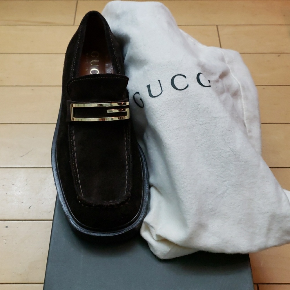Women's shoes